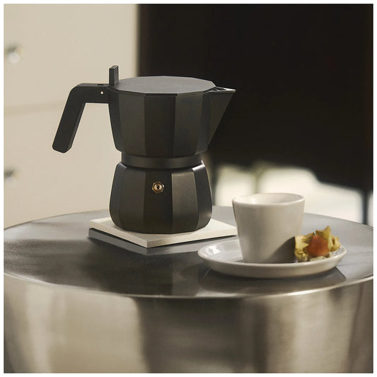 Alessi Ciśnieniowy zaparzacz do espresso Moka – model czarny pojemność 70 ml widok 3 zdjęcie wariantu DC06-1-B