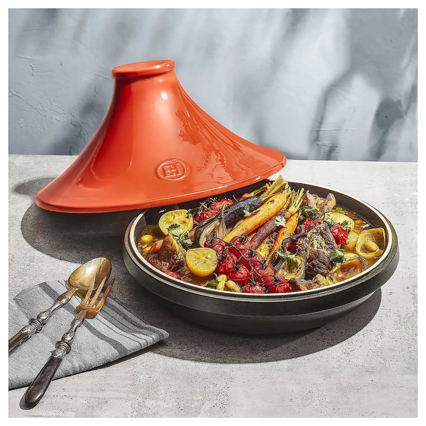 Emile Henry Tagine czerwono czarny do indukcji Delight - zdjęcie 9