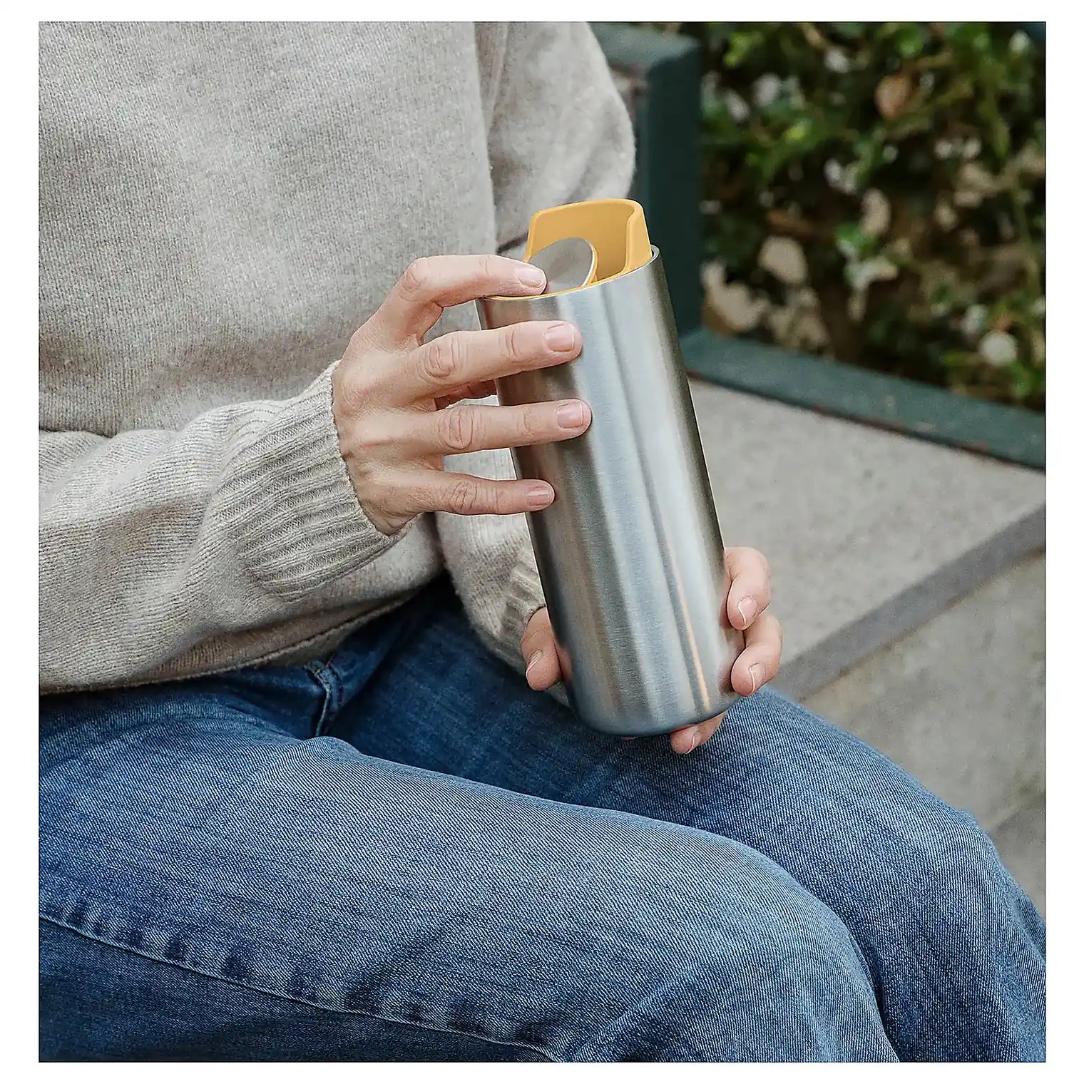 Eva Solo Stalowy kubek termiczny Urban To Go 350 ml - zdjęcie 10